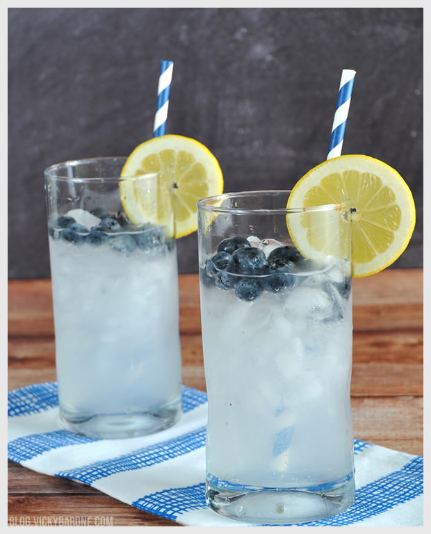 Blueberry Lemonade Cocktail | Vicky Barone