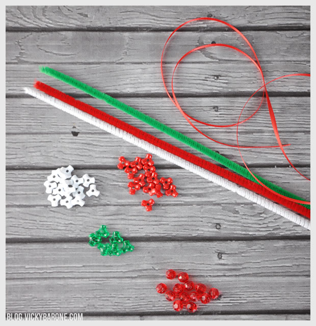DIY Bead & Pipe Cleaner Christmas Ornaments | Vicky Barone