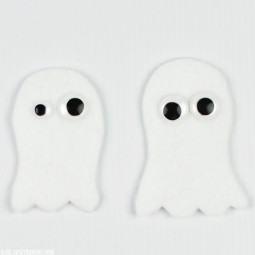 DIY Finger Puppet Ghosts - Vicky Barone