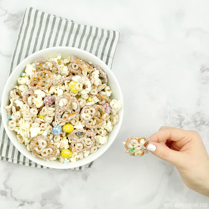 Easter Snack Mix | Vicky Barone